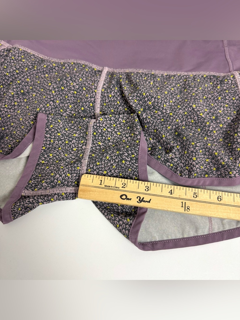 Lululemon 6 Speed Run Shorts Dottie Mum Purple Floral Lined Shorts Back Pocket - Picture 8 of 10
